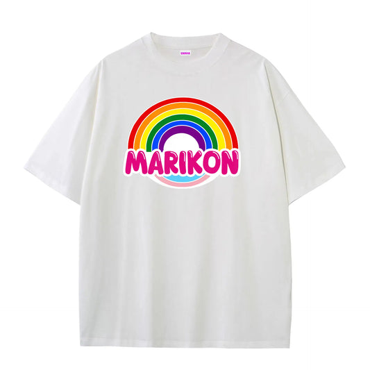 Camiseta MARIKON, blanca con arcoíris y colores de bandera trans. Camiseta del orgullo gay, LGTB, Queer y trans
